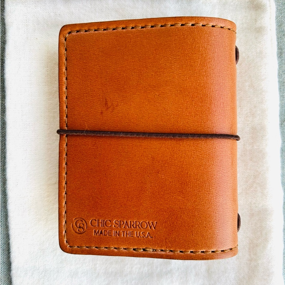 Chic Sparrow Tan Austin Leather Wallet or Notebook Cover - Picture 2 of 6